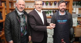 ​Başkan adayı Murat Aydın cam ustalarından süs yapımını izledi!..