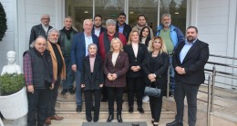 CHP KADIN KOLLARI BEYKOZ BASININI AĞIRLADI!..