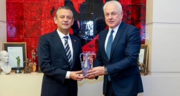 Köseler CHP Lideri Özel’i ziyaret etti