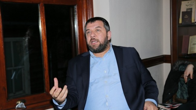 İsmail Kılıçarslan: “Şair Olarak Anılmak ve Şair Olarak Ölmek İstiyorum”