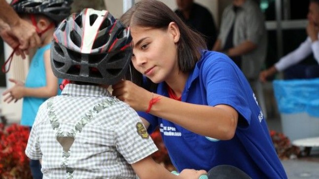 Belediye Meydanı’nda Temel Bisiklet Eğitimleri Sürüyor!..