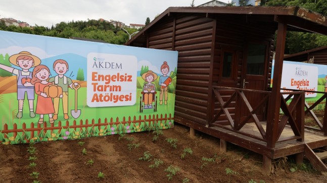 BEYKOZ “ENGELSİZ TARIM ATÖLYELERİ” NDE İLK FİDELER DİKİLDİ!…