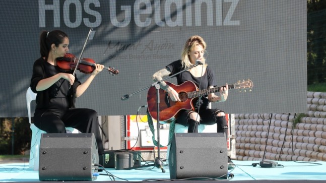 Sosa’nın Eşi Carolina’den Sokaktaki “Dost”lara Özel Sergi!…