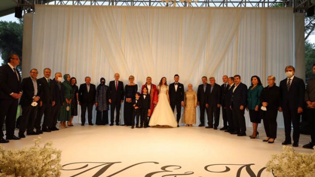 Başkan Aydın Oğlunun Nikahını Kıydı!…
