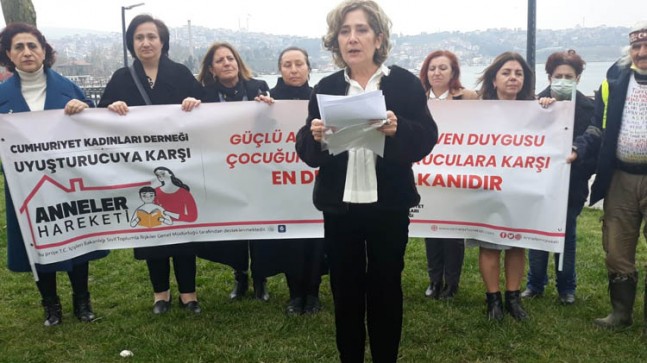 Cumhuriyet kadınları anneler hareketi!..