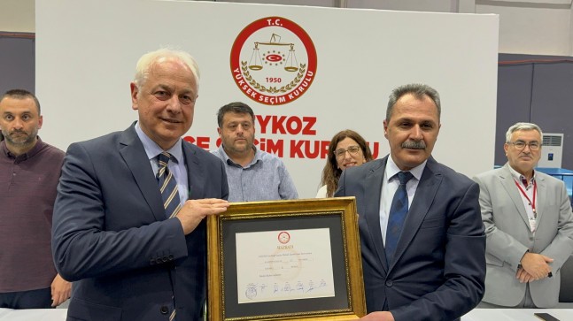 Başkan Köseler Mazbatasını Aldı