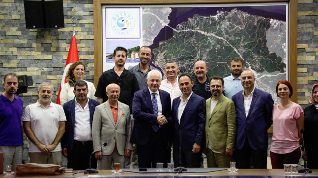 BAŞKAN KÖSELER’DEN İŞÇİYE % 100 TARİHİ ZAM
