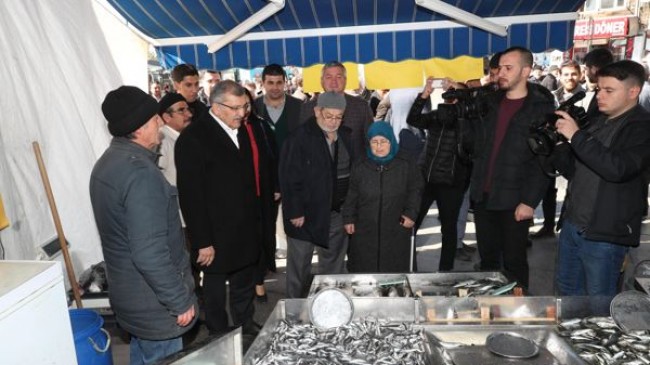 Murat Aydın’ın balıkçıda yaptığı espri vatandaşları kahkahaya boğdu​!..