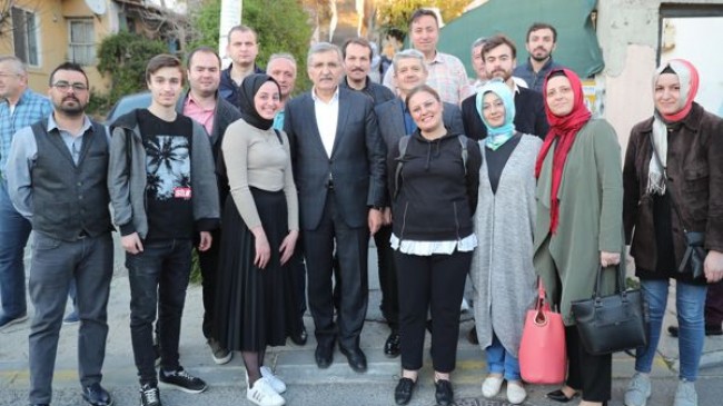 Mahalle sakininden Murat Aydın’a, “Çiller’den sonra ilk defa oyumu sana vereceğim”​!..