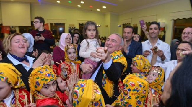 KASTAMONULULAR GECESİNİN YILDIZI COŞKUN TOSUN OLDU!..