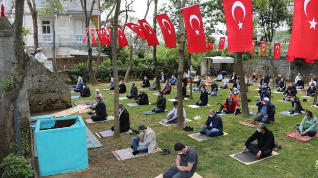 Pandemi Sonrası İlk Cuma Namazgahta Kılındı!..