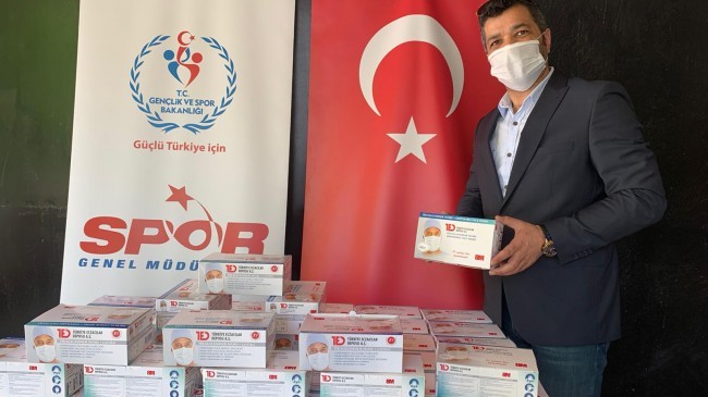 BEYKOZ GENÇLİK SPOR’DAN MASKE DAĞITIMI!..