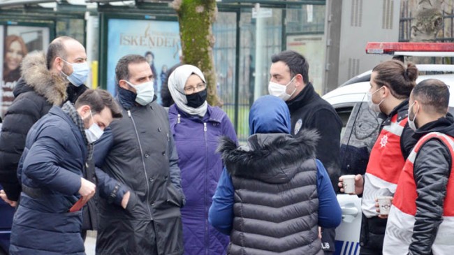 Beykoz AK Partiden  Polislere İkram!..