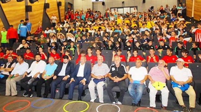 Belediyeden Spor Kulüplerine Malzeme Desteği!..