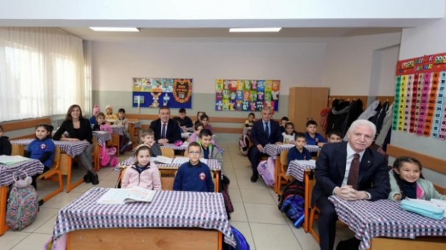 Vali Gül’den okul ziyaretleri