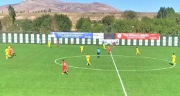 İshaklıspor profesyonel ilk galibiyetini aldı 2-0