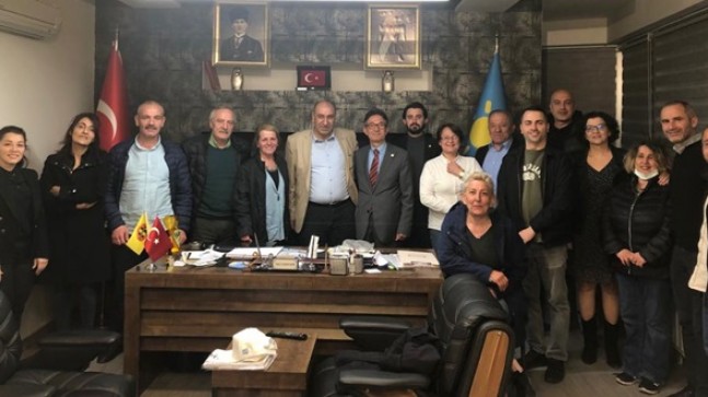 Emekli Eğitimci İYİ Partili Oldu!…