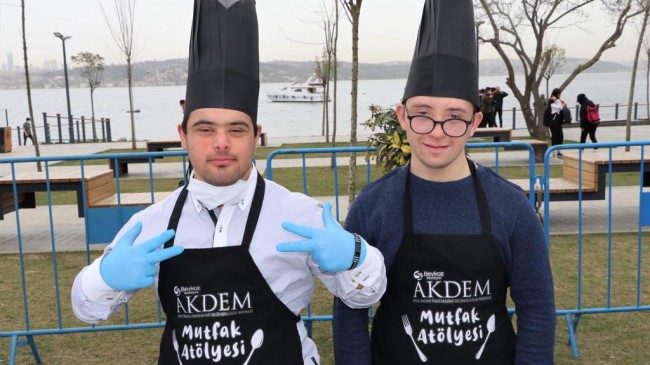 AKDEM’in “Özel” Şefleri En Güzel Kurabiyeleri Pişirdi!…