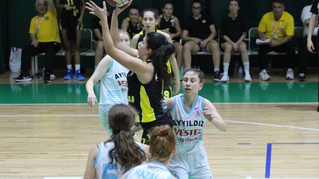 BEYKOZ KIZLARI BU KEZ BURSA’DA FIRTINA GİBİ ESTİ 101-33 !…