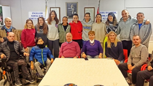 TOFD BEYKOZ ŞUBESİNE BASKETÇİ KIZLARDAN ZİYARET VAR!…