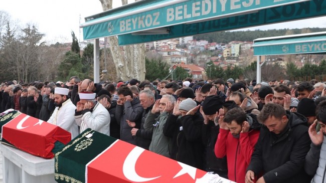 Beykoz’lu Öğretmen ve Kızı Gözyaşlarıyla Uğurlandı!..