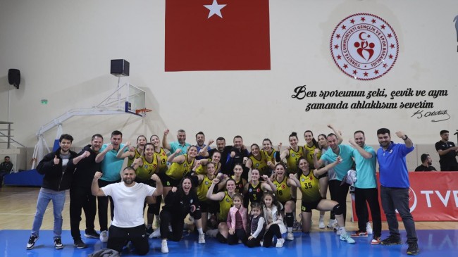 Beykoz Belediyesi Kadınlar Voleybol A Takımı 1. Lig’de!…