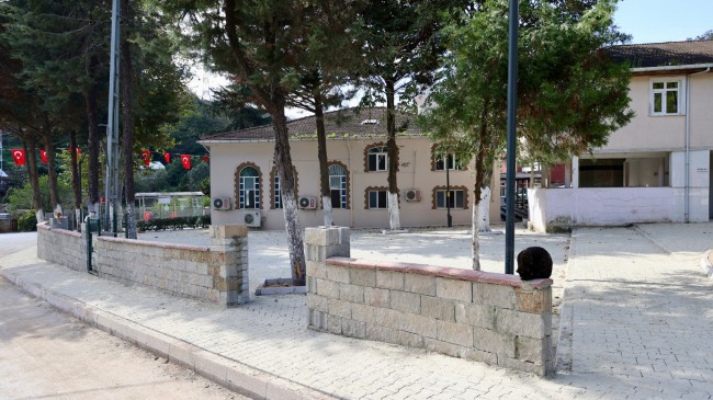 TARİHİ DERESEKİ CAMİSİ’NE TAZİYE ALANI