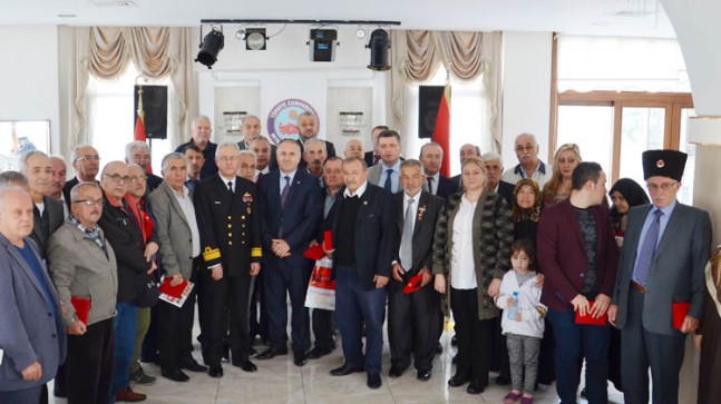 Kıbrıs Gazilerine Madalya!..