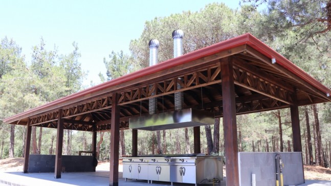 BEYKOZ’UN MESİRELERİNDE YANGIN RİSKSİZ MANGAL HİZMETİ