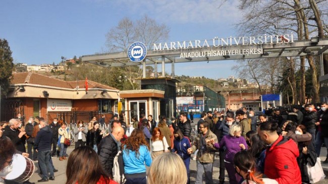 Marmara Üniversitesi Davullu Zurnalı Protesto Eylemi!…