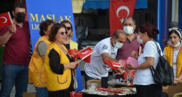 On Çeşme Meydanı’nda NUTUK Dağıtımı!…